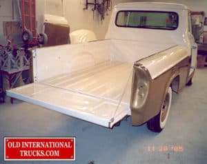TAIL GATE INSTALLED <div class="download-image"><a href="https://oldinternationaltrucks.com/wp-content/uploads/2017/09/272.jpg" download><i class="fa fa-download"></i> <span class="full-size"></span></a></div>