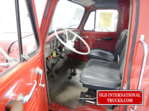 INTERIOR WITH BUCKET SEATS AND REBIULT STEERING WHEEL <div class="download-image"><a href="https://oldinternationaltrucks.com/wp-content/uploads/2017/11/DSCN1695.jpg" download><i class="fa fa-download"></i> <span class="full-size"></span></a></div>