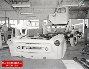 1956 Chatham Plant <div class="download-image"><a href="https://oldinternationaltrucks.com/wp-content/uploads/2018/04/1956-CHATHAM-3.jpg" download><i class="fa fa-download"></i> <span class="full-size"></span></a></div>