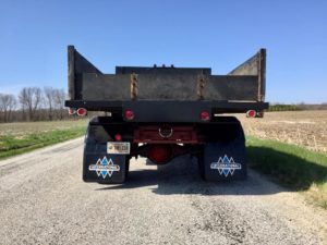 Jeff Wrights KBS-7 From Indiana. Triple Diamond Mudflaps <div class="download-image"><a href="https://oldinternationaltrucks.com/wp-content/uploads/2018/05/31655664_10209801006656818_1827703043387293696_n.jpg" download><i class="fa fa-download"></i> <span class="full-size"></span></a></div>