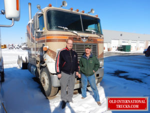 George with Steve Adams the previous owner <div class="download-image"><a href="https://oldinternationaltrucks.com/wp-content/uploads/2019/03/GPK-STEVE-ADAMS1-2.jpg" download><i class="fa fa-download"></i> <span class="full-size"></span></a></div>
